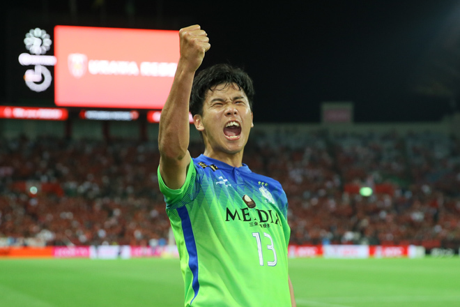 浦和 2 3 湘南 Photo 湘南が誤審を跳ね返し魂の逆転勝利 2点ビハインドからラストプレーで劇的ゴール サッカーダイジェストweb 浦和 2 3 湘南 Photo 湘南が誤審を跳ね返し魂の逆転勝利 2点ビハインドからラストプレーで劇的ゴール サッカーダイジェストweb