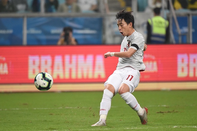 日本2 2ウルグアイ 採点 寸評 三好が2ゴールの活躍 柴崎も勝点1獲得に貢献 サッカーダイジェストweb 日本2 2ウルグアイ 採点 寸評 三好が2ゴールの活躍 柴崎も勝点1獲得に貢献 サッカーダイジェストweb