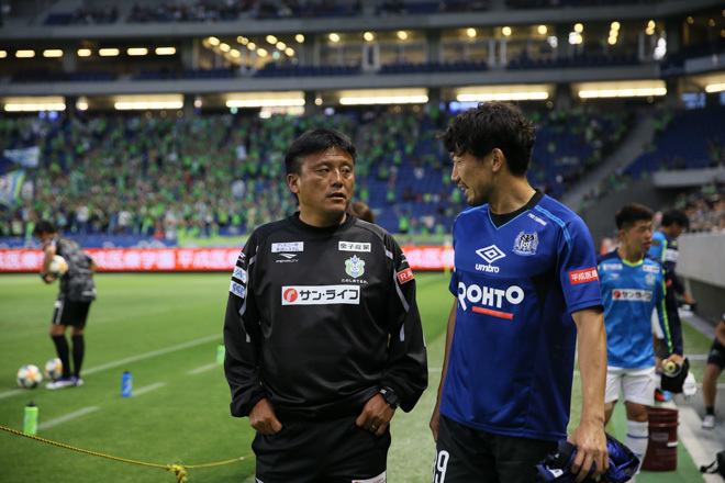 G大阪 1 0 湘南 Photo 宮本采配ズバリ 交代出場fw食野のat弾でガンバが湘南を撃破 ハーフタイムショーにはあのお兄さんが登場 サッカー ダイジェストweb G大阪 1 0 湘南 Photo 宮本采配ズバリ 交代出場fw食野のat弾でガンバが湘南を撃破 ハーフタイムショーにはあのお兄さんが登場 サッカー ダイジェストweb
