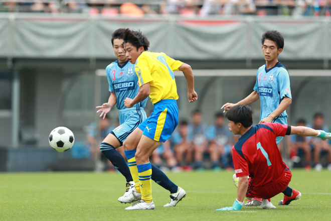 インターハイ予選 埼玉 西武台3 2聖望学園 一時は同点に追いつかれるも西武台9番谷がハットトリックで全国へ サッカーダイジェストweb インターハイ予選 埼玉 西武台3 2聖望学園 一時は同点に追いつかれるも西武台9番谷がハットトリックで全国へ サッカーダイジェストweb