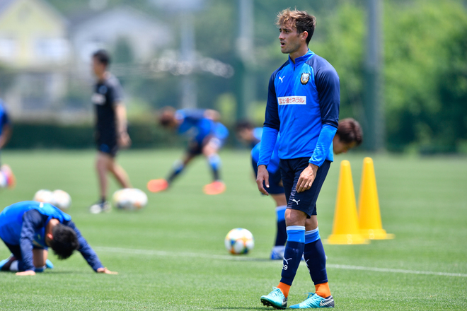 川崎フロンターレ Photo 川崎の練習に潜入 新たに既婚者組に加わった あの選手 は笑顔 週末の磐田戦へ向け 充実した練習メニューを消化 サッカーダイジェストweb 川崎フロンターレ Photo 川崎の練習に潜入 新たに既婚者組に加わった あの選手 は笑顔 週末の磐田戦へ向け 充実した練習メニューを消化 サッカーダイジェストweb