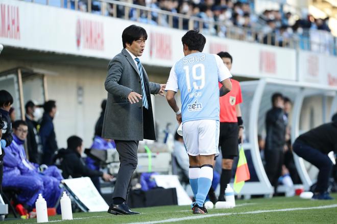 磐田 自ら身を引いた名波浩が 歴代ジュビロ監督では一番 と自負するものとは サッカーダイジェストweb 磐田 自ら身を引いた名波浩が 歴代ジュビロ監督では一番 と自負するものとは サッカーダイジェストweb