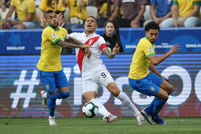 いよいよ決勝を迎えるコパ アメリカ 格下ペルーが王国ブラジルに 大番狂わせ を起こす サッカーダイジェストweb