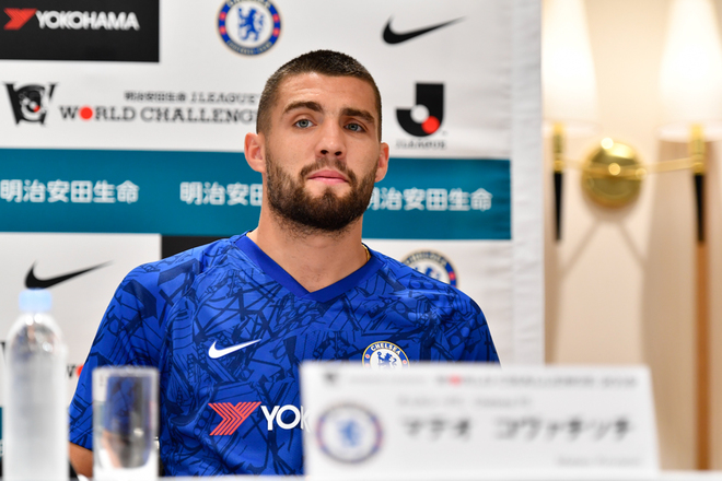 Jリーグワールドチャレンジ2019川崎 チェルシー ランパード監督 率いる新チェルシーが来日 到着直後の会見で笑顔を見せた新監督と 新加入選手 川崎の小林悠は限定ユニフォームを身に纏い登場 サッカーダイジェストweb Jリーグワールドチャレンジ2019川崎 チェルシー ランパード監督 率いる新チェルシーが来日 到着直後の会見で笑顔を見せた新監督と 新加入選手 川崎の小林悠は限定ユニフォームを身に纏い登場 サッカーダイジェストweb
