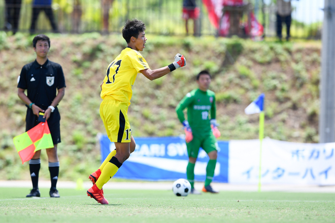 徳島市立高校photo 反射神経抜群のpkストッパー米田世波が途中投入で大活躍 Pk戦と試合後の笑顔をピックアップ サッカーダイジェストweb 徳島市立高校photo 反射神経抜群のpkストッパー米田世波が途中投入で大活躍 Pk戦と試合後の笑顔をピックアップ サッカーダイジェストweb