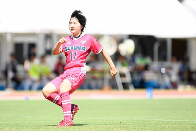 聖和学園fw 11番 櫻庭琴乃 Mf 7番 宮田あすか Photo 攻撃を支えるw大黒柱 チームの心臓とゴールハンターをピックアップ サッカー ダイジェストweb