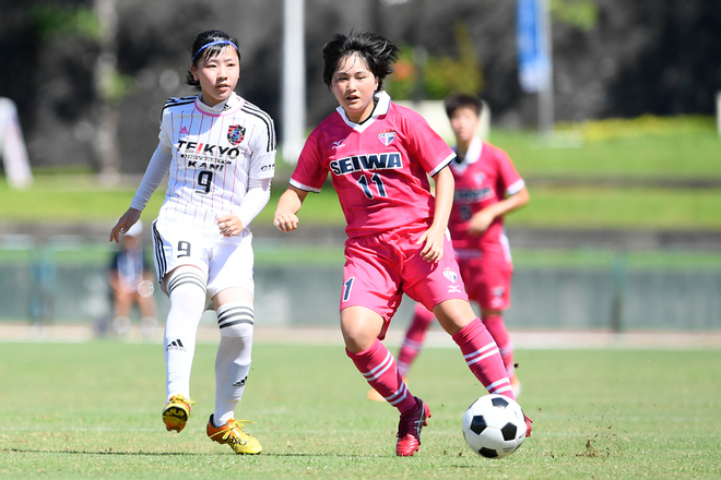 聖和学園fw 11番 櫻庭琴乃 Mf 7番 宮田あすか Photo 攻撃を支えるw大黒柱 チームの心臓とゴールハンターをピックアップ サッカー ダイジェストweb