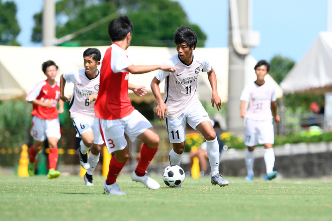 京都橘fw 11番 梅津倖風 Photo 貴重な先制ゴールをヘディングでマークし 勝利に大きく貢献 サッカーダイジェストweb