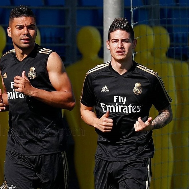 私は何も聞いてない ハメスの残留にジダンは不快感 構想外 となった選手がなぜ サッカーダイジェストweb 私は何も聞いてない ハメスの残留にジダンは不快感 構想外 となった選手がなぜ サッカーダイジェストweb