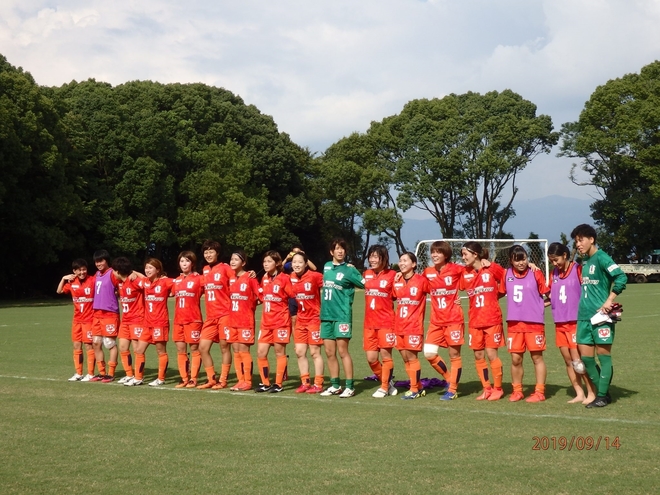 男子トップも成し得ていないクラブ史上初の1部昇格へ 愛媛fcレディースが大切にする ずっと変わらないもの サッカーダイジェストweb 男子トップも成し得ていないクラブ史上初の1部昇格へ 愛媛fcレディースが大切にする ずっと変わらないもの サッカーダイジェストweb