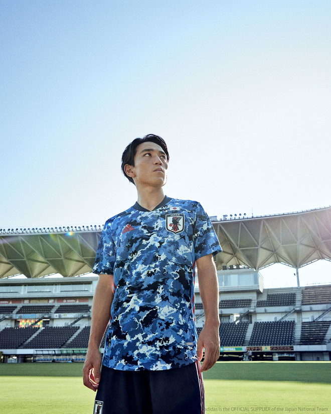 代表新ユニホームのコンセプトは 日本晴れ 久保建英 香川真司 南野拓実 岩渕真奈らの着用姿はこちら サッカーダイジェストweb 代表新ユニホームのコンセプトは 日本晴れ 久保建英 香川真司 南野拓実 岩渕真奈らの着用姿はこちら サッカーダイジェストweb