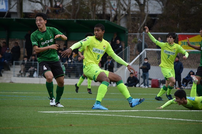 名門 市立船橋の元指揮官が新天地のジェフ千葉u 18で感じた高体連とjユースの違いとは サッカーダイジェストweb 名門 市立船橋の元指揮官が新天地のジェフ千葉u 18で感じた高体連とjユースの違いとは サッカーダイジェストweb
