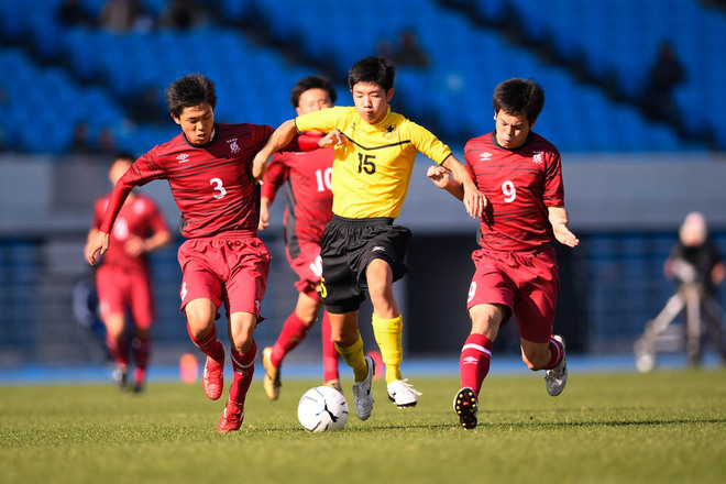 選手権photo 仙台育英１ ３pk０ １五條 Gk佐藤がpkストップ 退場者を出した仙台育英がpk戦に持ち込み初戦突破 サッカーダイジェストweb