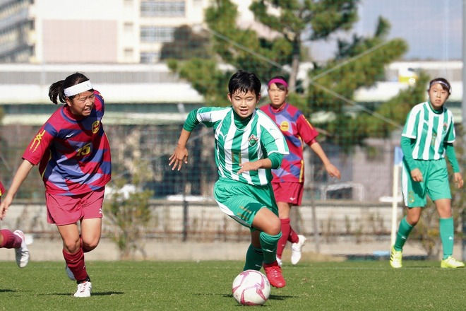 高校女子サッカーに新星 部員わずか 13名 のaicjはいかにして選手権行きの切符を掴んだのか サッカーダイジェストweb