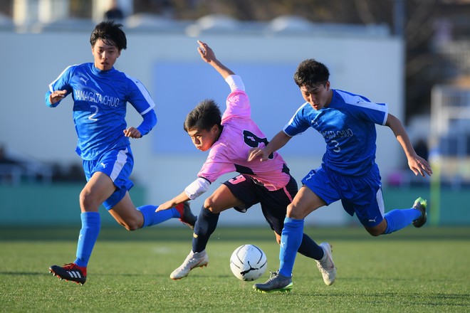 選手権photo 山形中央0 2今治東 今治勢 初出場の今治東が3回戦進出 サッカーダイジェストweb 選手権photo 山形中央0 2今治東 今治勢 初出場の今治東が3回戦進出 サッカーダイジェストweb