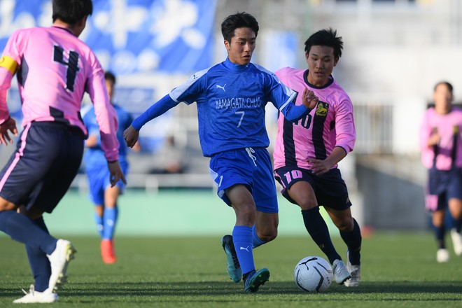 選手権photo 山形中央0 2今治東 今治勢 初出場の今治東が3回戦進出 サッカーダイジェストweb 選手権photo 山形中央0 2今治東 今治勢 初出場の今治東が3回戦進出 サッカーダイジェストweb