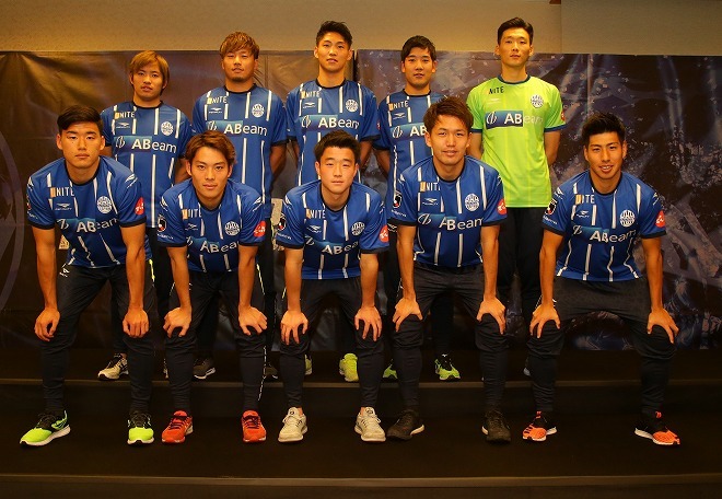 山形 新体制 J1昇格へ 即戦力の中村充孝 渡邊凌磨など11人の新戦力に加え 前線に助っ人の補強も サッカーダイジェストweb 山形 新体制 J1昇格へ 即戦力の中村充孝 渡邊凌磨など11人の新戦力に加え 前線に助っ人の補強も サッカーダイジェストweb