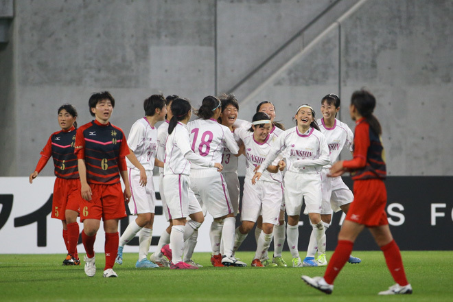 女子選手権決勝photo 藤枝順心 １ ０ 神村学園 藤枝順心が神村学園に競り勝ち ２大会ぶり４度目の戴冠 サッカーダイジェストweb