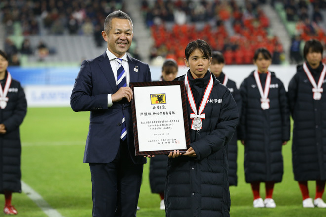 女子選手権決勝photo 藤枝順心 1 0 神村学園 藤枝順心が神村学園に競り勝ち 2大会ぶり4度目の戴冠 サッカーダイジェストweb 女子選手権決勝photo 藤枝順心 1 0 神村学園 藤枝順心が神村学園に競り勝ち 2大会ぶり4度目の戴冠 サッカーダイジェストweb
