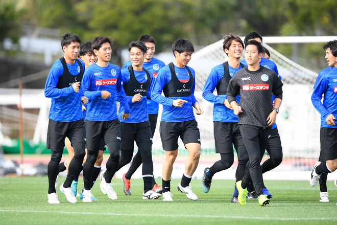 沖縄キャンプphoto 水戸ホーリーホック 練習試合翌日で軽めの調整 和やかな雰囲気で 開幕へ準備を進める サッカーダイジェストweb