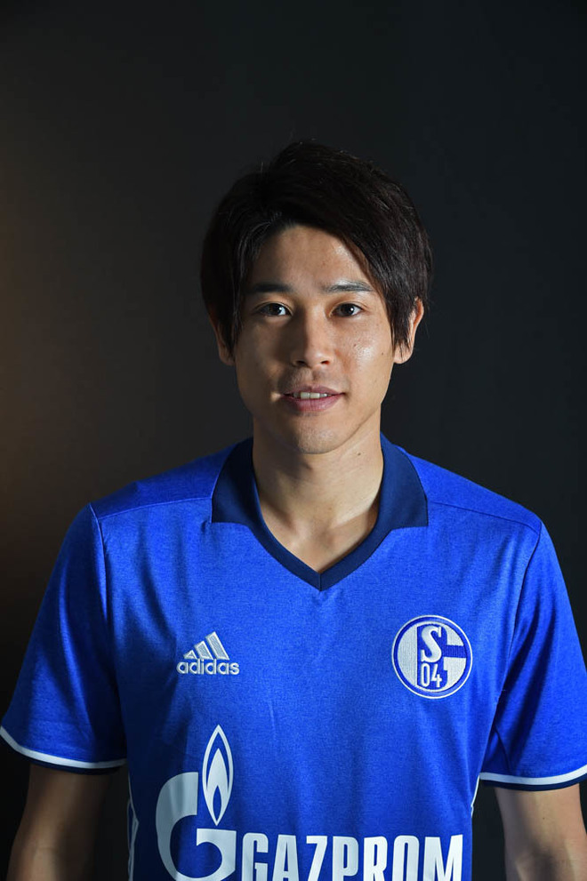 インタビュー未掲載photo 大公開スペシャルpart3 シャルケ時代の内田篤人 私服でのインタビューに ユニホームでのキメポーズも 16年12月撮影 サッカーダイジェストweb インタビュー未掲載photo 大公開スペシャルpart3 シャルケ時代の内田篤人 私服でのインタビューに ユニホームでのキメポーズも 16年12月撮影 サッカーダイジェストweb