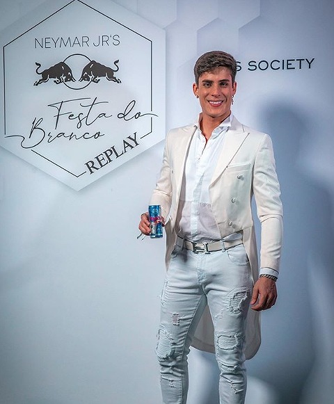 Photo ネイマール母 超イケメンでマッチョな恋人の貴重ショット集はこちら サッカーダイジェストweb Photo ネイマール母 超イケメンでマッチョな恋人の貴重ショット集はこちら サッカーダイジェストweb