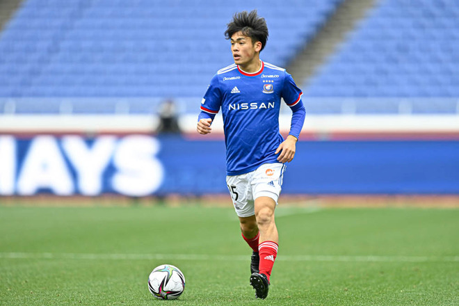 Photo 横浜fマリノスの歴史を彩った名手たちと歴代ユニホームを厳選ショットで一挙紹介 サッカーダイジェストweb Photo 横浜fマリノスの歴史を彩った名手たちと歴代ユニホームを厳選ショットで一挙紹介 サッカーダイジェストweb