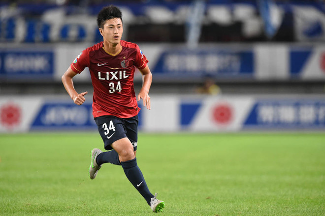 Photo 鹿島アントラーズの歴史を彩った名手たちと歴代ユニホームを厳選ショットで一挙紹介 サッカーダイジェストweb Photo 鹿島アントラーズの歴史を彩った名手たちと歴代ユニホームを厳選ショットで一挙紹介 サッカーダイジェストweb