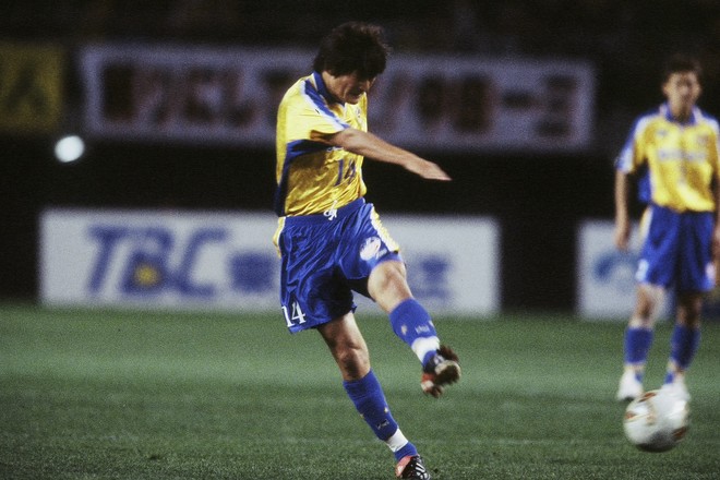 岩本輝雄 あの 伝説のfk をプレーバック 助走した時に前を見たら サッカーダイジェストweb 岩本輝雄 あの 伝説のfk をプレーバック 助走した時に前を見たら サッカーダイジェストweb