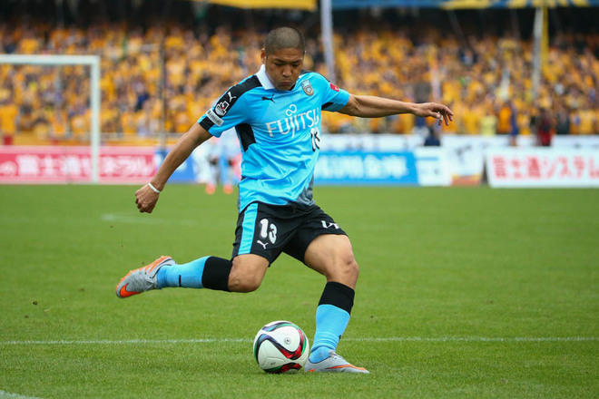 Photo 川崎フロンターレの歴史を彩った名手たちと歴代ユニホームを厳選ショットで一挙紹介 サッカーダイジェストweb Photo 川崎フロンターレの歴史を彩った名手たちと歴代ユニホームを厳選ショットで一挙紹介 サッカーダイジェストweb