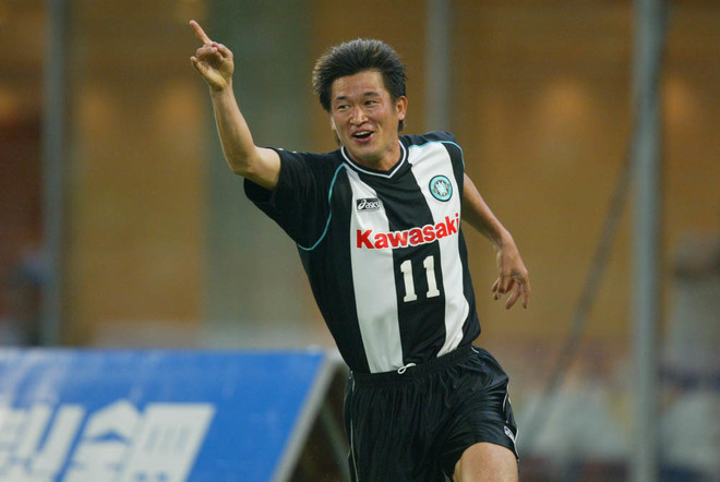Photo ヴィッセル神戸の歴史を彩った名手たちと歴代ユニホームを厳選ショットで一挙紹介 サッカーダイジェストweb Photo ヴィッセル神戸の歴史を彩った名手たちと歴代ユニホームを厳選ショットで一挙紹介 サッカーダイジェストweb