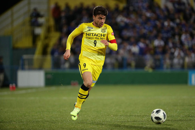 Photo 柏レイソルの歴史を彩った名手たちと歴代ユニホームを厳選ショットで一挙紹介 サッカーダイジェストweb Photo 柏レイソルの歴史を彩った名手たちと歴代ユニホームを厳選ショットで一挙紹介 サッカーダイジェストweb