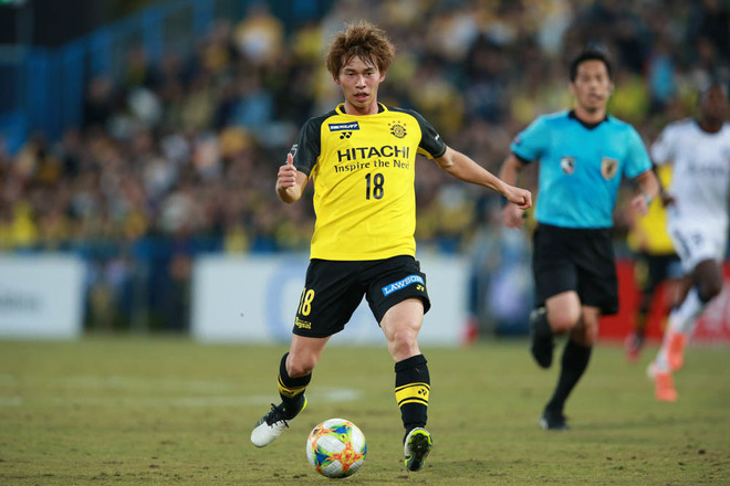 Photo 柏レイソルの歴史を彩った名手たちと歴代ユニホームを厳選ショットで一挙紹介 サッカーダイジェストweb Photo 柏レイソルの歴史を彩った名手たちと歴代ユニホームを厳選ショットで一挙紹介 サッカーダイジェストweb