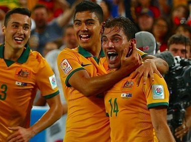 アジアカップ オーストラリア 2 1 韓国 延長の熱戦を制したサッカルーズが初優勝 サッカーダイジェストweb アジアカップ オーストラリア 2 1 韓国 延長の熱戦を制したサッカルーズが初優勝 サッカーダイジェストweb