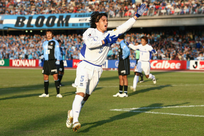 Photo デビュー当時からイケメン 宮本恒靖の華麗なるキャリアを厳選フォトで振り返り サッカーダイジェストweb Photo デビュー当時からイケメン 宮本恒靖の華麗なるキャリアを厳選フォトで振り返り サッカーダイジェストweb