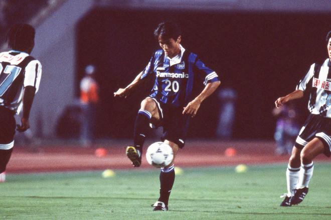 Photo デビュー当時からイケメン 宮本恒靖の華麗なるキャリアを厳選フォトで振り返り サッカーダイジェストweb Photo デビュー当時からイケメン 宮本恒靖の華麗なるキャリアを厳選フォトで振り返り サッカーダイジェストweb