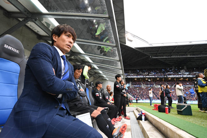 Photo デビュー当時からイケメン 宮本恒靖の華麗なるキャリアを厳選フォトで振り返り サッカーダイジェストweb Photo デビュー当時からイケメン 宮本恒靖の華麗なるキャリアを厳選フォトで振り返り サッカーダイジェストweb