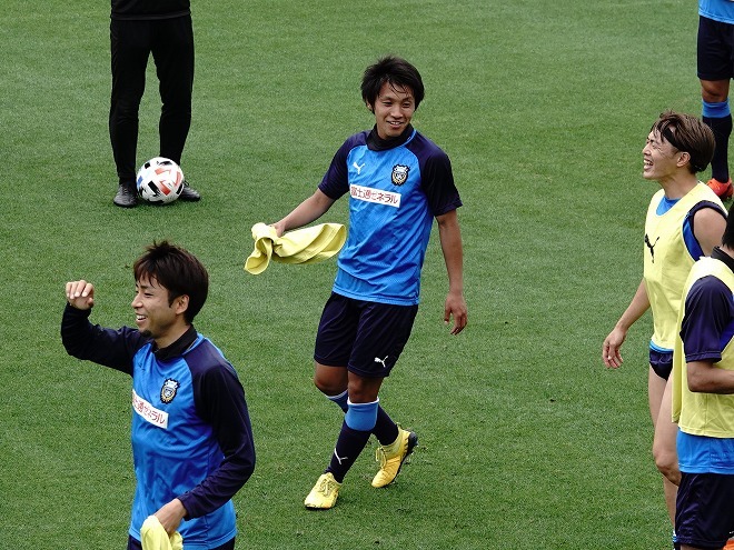川崎 桐蔭横浜大のボランチ 橘田健人の加入が内定 日本で一番上手いチーム での飛躍を誓う サッカーダイジェストweb 川崎 桐蔭横浜大のボランチ 橘田健人の加入が内定 日本で一番上手いチーム での飛躍を誓う サッカーダイジェストweb