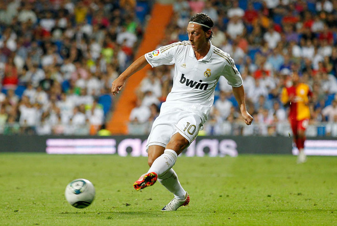 Photo レアル マドリーの 歴代10番 の系譜と戦績を厳選フォトで一挙チェック サッカーダイジェストweb Photo レアル マドリーの 歴代10番 の系譜と戦績を厳選フォトで一挙チェック サッカーダイジェストweb