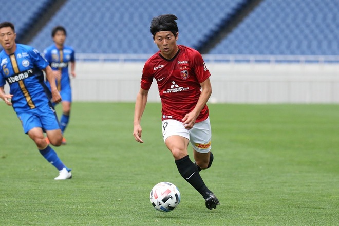 浦和が練習試合でj2町田に1 2の敗戦 武藤雄樹の鮮烈ボレーで一矢報いるも1分で1点に終わる サッカーダイジェストweb 浦和が練習試合でj2町田に1 2の敗戦 武藤雄樹の鮮烈ボレーで一矢報いるも1分で1点に終わる サッカーダイジェストweb