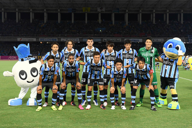 Photo チームの歴史が一目でわかる 川崎フロンターレの 歴代集合写真 を一挙紹介 サッカーダイジェストweb Photo チームの歴史が一目でわかる 川崎フロンターレの 歴代集合写真 を一挙紹介 サッカーダイジェストweb