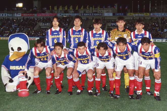 Photo チームの歴史が一目でわかる 横浜f マリノスの 歴代集合写真 を一挙紹介 サッカーダイジェストweb Photo チームの歴史が一目でわかる 横浜f マリノスの 歴代集合写真 を一挙紹介 サッカーダイジェストweb