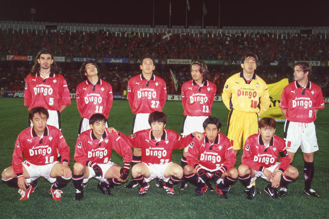 Photo チームの歴史が一目でわかる 浦和レッズの 歴代集合写真 を一挙紹介 サッカーダイジェストweb Photo チームの歴史が一目でわかる 浦和レッズの 歴代集合写真 を一挙紹介 サッカーダイジェストweb