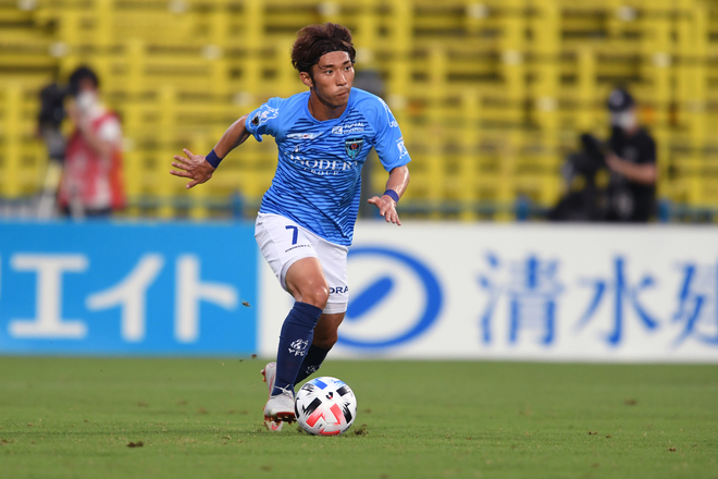 横浜fc 松浦拓弥のハイパフォーマンスの陰に中村俊輔の支え キャンプ時のマル秘エピソードも サッカーダイジェストweb 横浜fc 松浦拓弥のハイパフォーマンスの陰に中村俊輔の支え キャンプ時のマル秘エピソードも サッカーダイジェストweb
