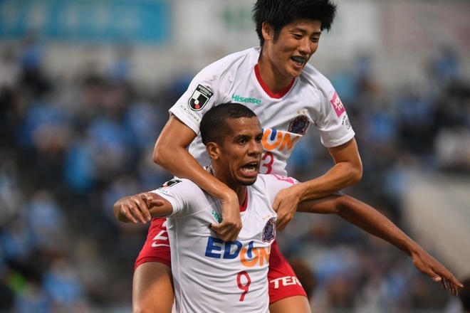 試合巧者 の広島が2 0で横浜fcを撃破 猛攻を仕掛けた前半に森島とd ヴィエイラがゴールを決める サッカーダイジェストweb 試合巧者 の広島が2 0で横浜fcを撃破 猛攻を仕掛けた前半に森島とd ヴィエイラがゴールを決める サッカーダイジェストweb