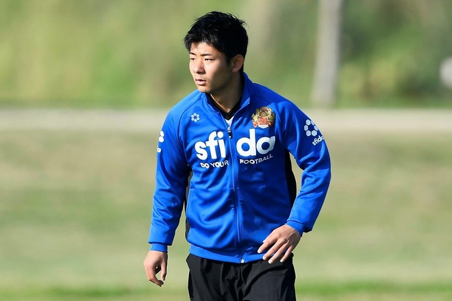 Fc琉球が茂木駿佑の新型コロナ陽性を発表 クラブ内では知念哲矢に続き2人目に サッカーダイジェストweb Fc琉球が茂木駿佑の新型コロナ陽性を発表 クラブ内では知念哲矢に続き2人目に サッカーダイジェストweb