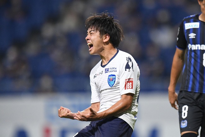 J1採点 寸評 G大阪2 1横浜fc Momは劇的決勝弾のフィジカルモンスター ワンプレーに泣いた横浜fcは サッカーダイジェストweb J1採点 寸評 G大阪2 1横浜fc Momは劇的決勝弾のフィジカルモンスター ワンプレーに泣いた横浜fcは サッカーダイジェストweb