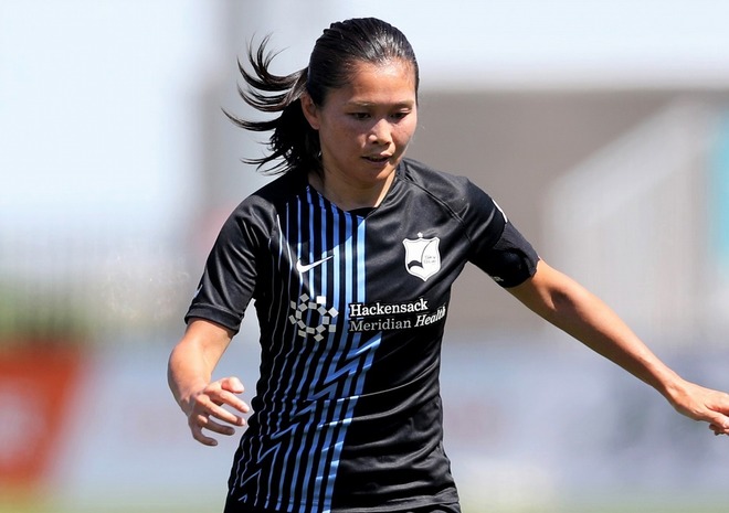 笑顔最高 可愛すぎ 川澄奈穂美が4年ぶりのinac神戸ユニ姿を初披露 スマイルショット にファンも大興奮 サッカーダイジェストweb