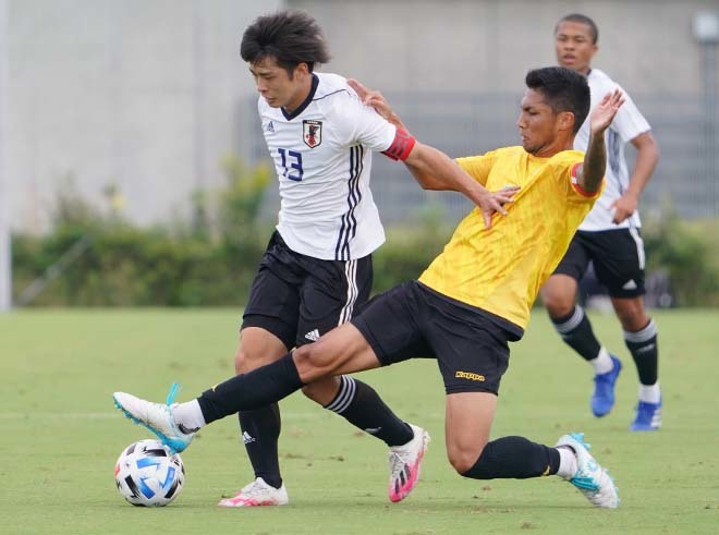 U 19日本代表合宿 U 19日本代表がジェフ千葉と練習試合 斉藤光毅と鈴木唯人のゴールでu 19日本代表が勝利 サッカーダイジェストweb U 19日本代表合宿 U 19日本代表がジェフ千葉と練習試合 斉藤光毅と鈴木唯人のゴールでu 19日本代表が勝利 サッカーダイジェストweb