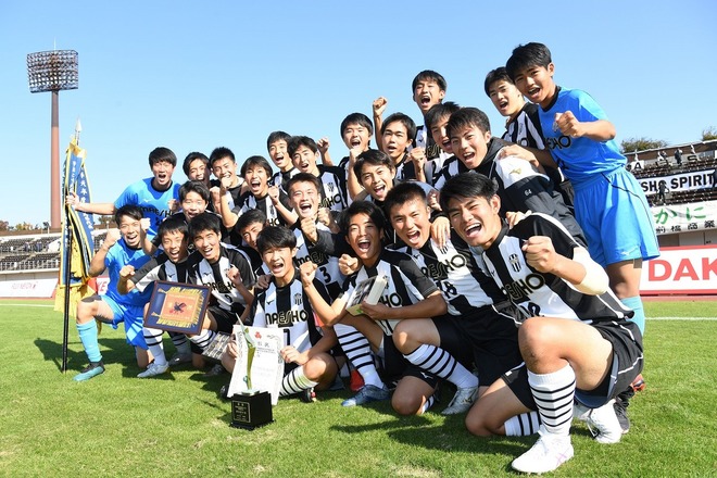 選手権予選 波乱 劇的ドラマが続出 青森山田 前橋商 神村 創成館など新たに10校が本大会へ名乗り そして桐光vs日藤の結末は サッカー ダイジェストweb 選手権予選 波乱 劇的ドラマが続出 青森山田 前橋商 神村 創成館など新たに10校が本大会へ名乗り そして桐光vs日藤の結末は サッカー ダイジェストweb